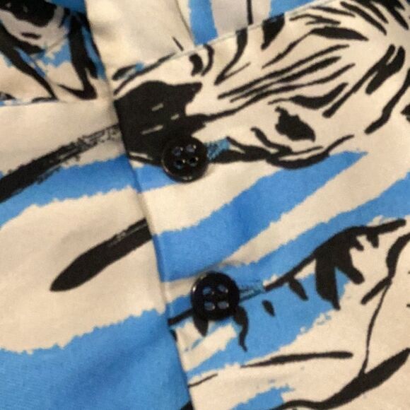 Zebra print satin blouse size Medium - Picture 12 of 12
